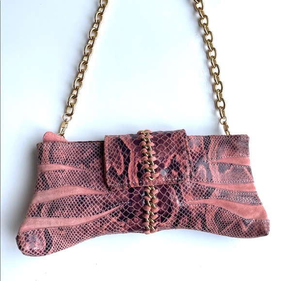 Pink Salmon MARCIANO Snake Print Purse 👛 - Picture 1 of 4